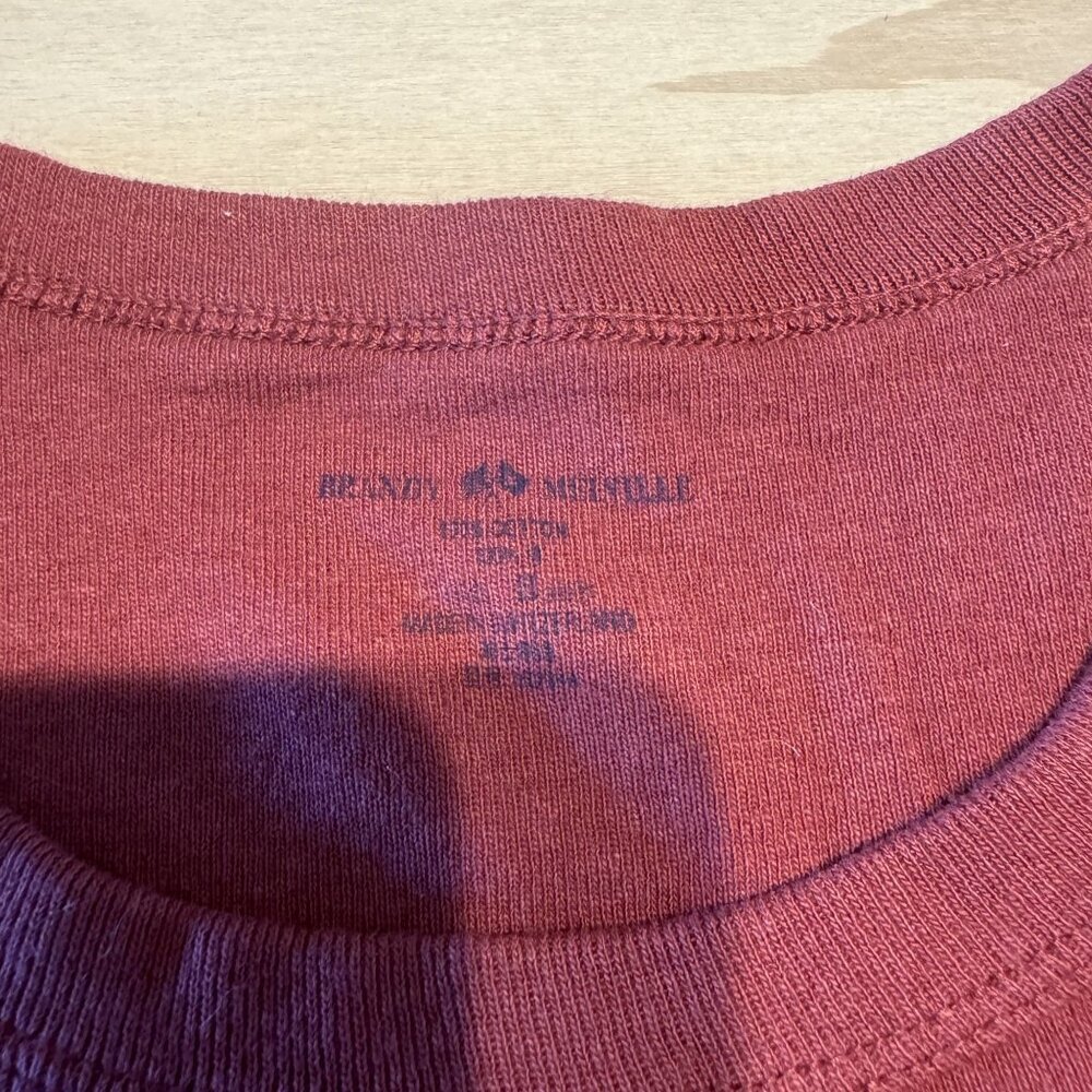 Brandy Melville Burgundy Red Short Sleeve Baby Tee T-Shirt Women's One Size OS - Picture 2 of 4